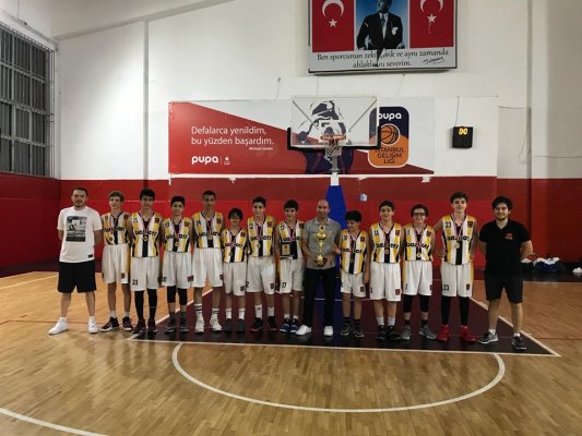 İSTANBUL GELİŞİM LİGİ U-13 MAVİ GRUBUN ŞAMPİYONU BASKETS